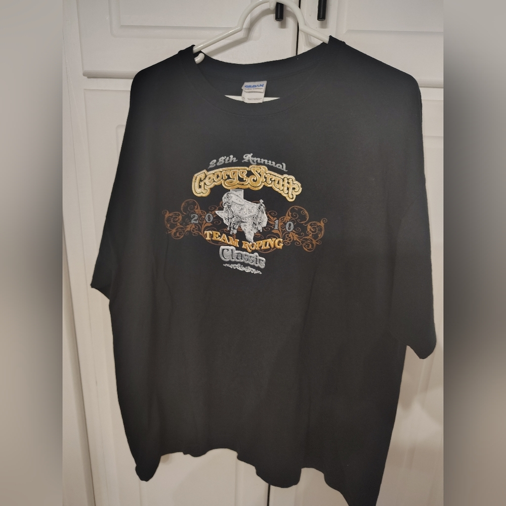 Gildan Black Graphic Men's T-Shirt